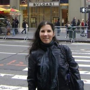 Meet your Posher, Laura